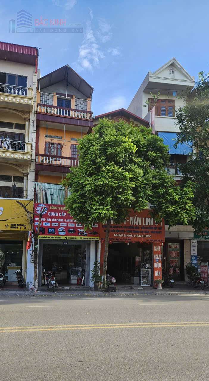bán nhà 4 tầng mặt đường trần hưng đạo đại phúc