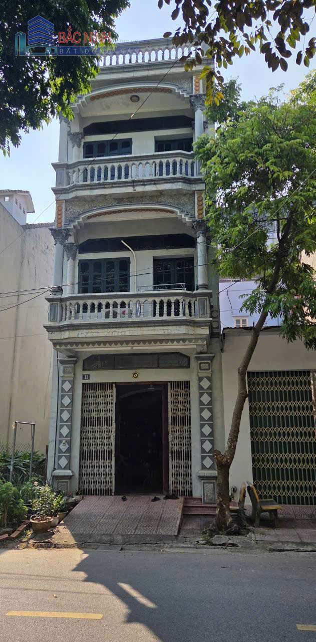bán nhà 2.5 tầng sau lưng trường cao đẳng sư phạm bắc ninh
